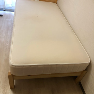 無印良品のシングルベッド 2年ほど使用 差し上げます。