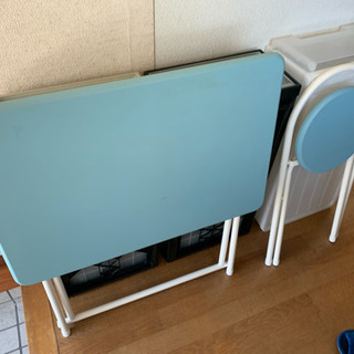 テーブル、椅子セットあげます