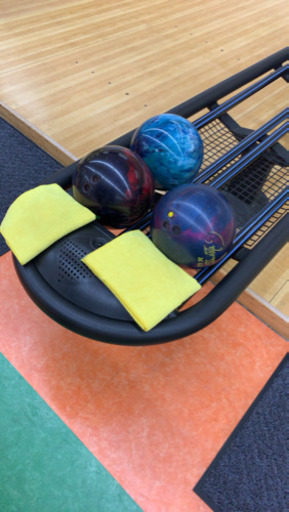 ボウリングボールキャリーとボールセット