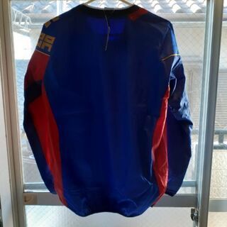 近々処分。最終値下げ新品タグ付きサッカーのユニフォーム風サイズ３つ有ります‼️の画像