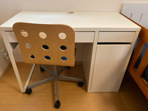 IKEA イケア　MICKE ミッケ イス付き