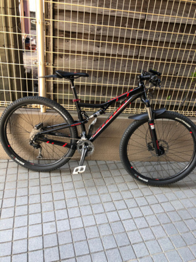 フルサスペンションマウンテンバイク