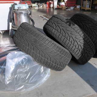冬用タイヤ-良好な状態 - 255/50R19 107H XL ...
