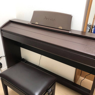 電子ピアノの画像