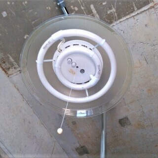 蛍光灯　(照明器具)の画像