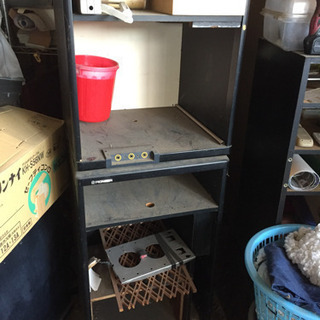 昔のカラオケや音響機器の収納台