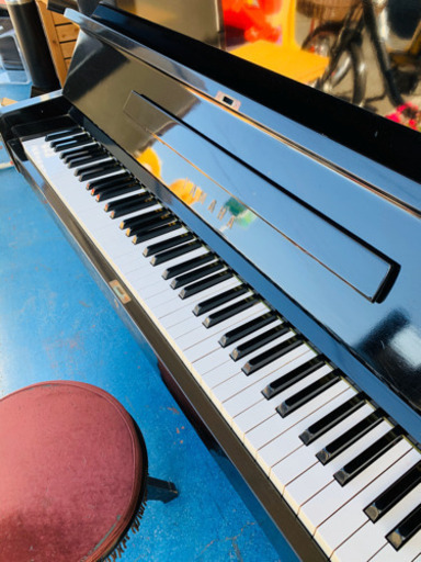 入荷しました　YAMAHA  アップライトピアノ