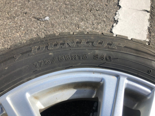 冬タイヤ　175/65/R 15 ほぼ未使用