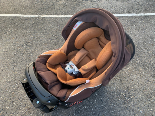 エールベベ ☆ チャイルドシート ☆ クルットNT2 プラウド ☆ シナモンブラウン ☆ ALB871 ☆ 良好品レベル ☆ 新生児OK ☆ 清掃済み^ ^
