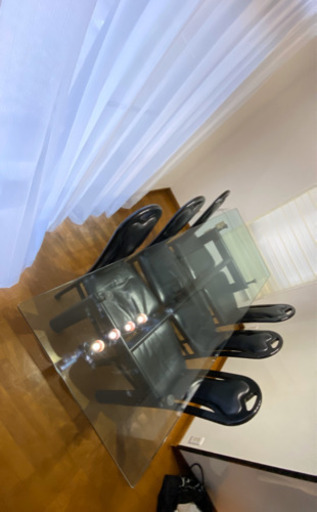 グラステブル+ 6チェア！お洒落！