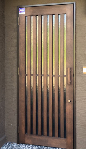 木製玄関ドア　特注品