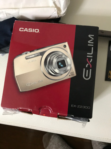 カシオ　デジカメ　エクシリム　ほぼ未使用