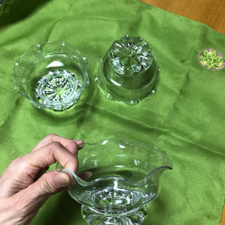 かき氷の器。　金魚鉢のような可愛い器３個の画像