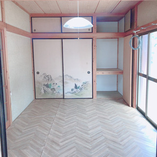 家賃4万！初期費用０円＆10月11月無料！敷地内駐車場込み(軽自動車)秩父線明戸駅徒歩３分、ペット可、事務所可、生活保護可、楽器相談、春日丘工業団地に近い戸建の広々一軒家です！ - 深谷市