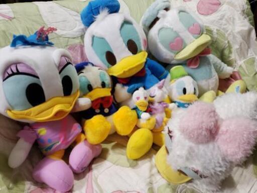 ディズニー　ドナルド　デイジー　ぬいぐるみ