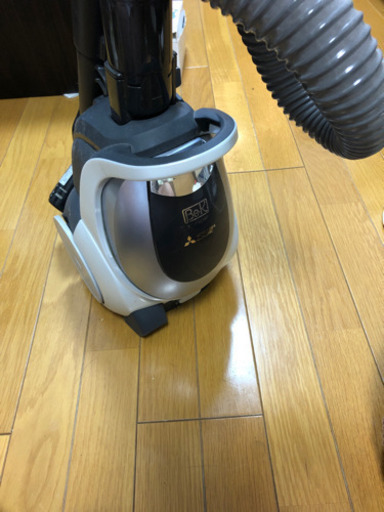 掃除機　三菱　Be-k  2014年製　紙パック二枚付き