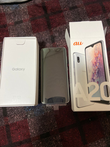 ほぼ新品 Galaxy A20 SCV46 au SIMロック解除済み
