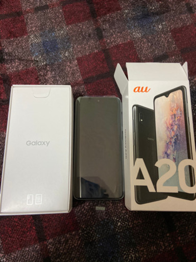ほぼ新品 Galaxy A20 SCV46 au SIMロック解除済み　