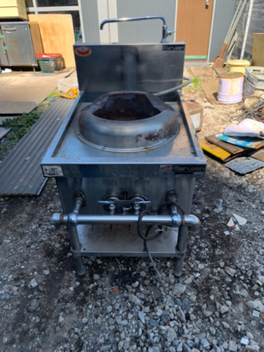 業務用、給排水付きガスコンロ