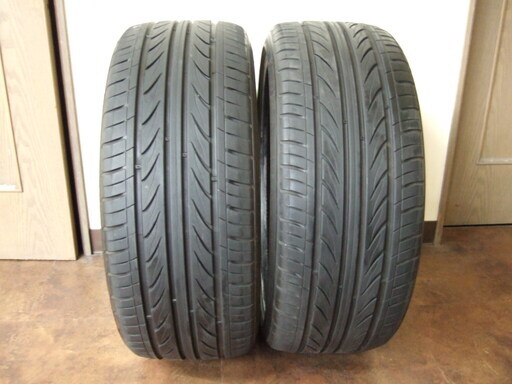 235/35ZR20 バリ山２本　2018年製6週