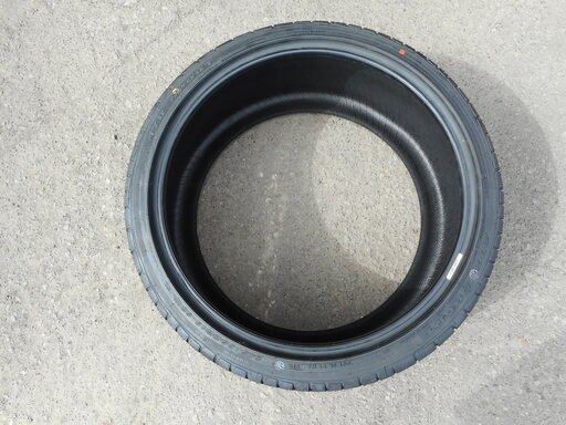 19インチ　245-35-19　新品タイヤ　2本