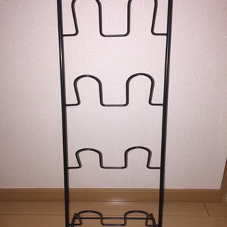 【美品0円】スリッパ収納ラック、スリッパ×4足の画像