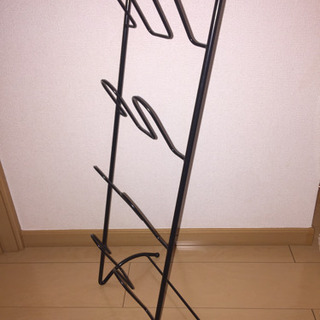 【美品0円】スリッパ収納ラック、スリッパ×4足の画像