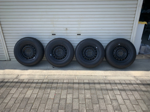 ハイエース、純正品タイヤホイール付4本セット、未使用、195/80R15