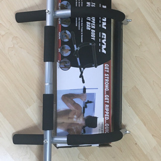 ぶら下がり健康器具　懸垂　室内取付