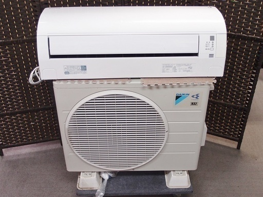 2015年製　DAIKIN ダイキン　ルームエアコン　AN28SESK-W■リモコン　取扱説明書有り