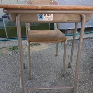 【値下げ】小中学校の机＋椅子 2号(159～172cm) ネスコ 日本金合員 正規品  (残り1セットのみ)の画像