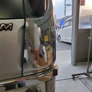 ニューキャンターワイド用   純正フロントグリルとメッキコーナーパネル左右の画像
