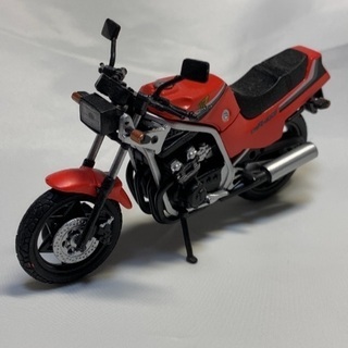 【入手困難】HONDA CBR400F レッド 1/24スケール