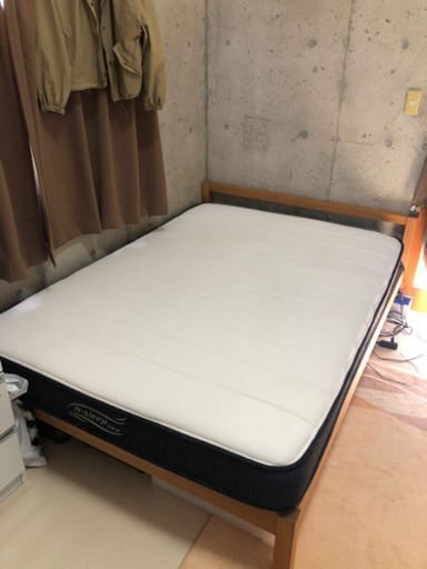 美品 ダブルベッド