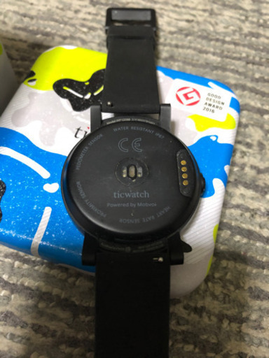 【決まりました】 ticwatch E スマートウォッチ　中古　