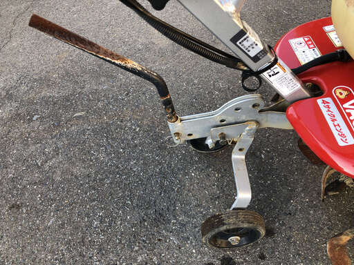 ナタ爪程度良く整備済 片手で持て初心者でもかけ易い 井関 アグリップ 4サイクル 1.6馬力 耕運機 VAC245 移動輪付 現物確認 初期不良対応