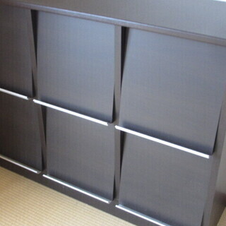 ☆地元のみ☆ディスプレイラック　２段×３列☆前面扉付き☆の画像