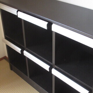 ☆地元のみ☆ディスプレイラック　２段×３列☆前面扉付き☆の画像