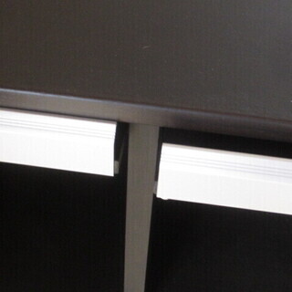 ☆地元のみ☆ディスプレイラック　２段×３列☆前面扉付き☆の画像