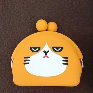 ふてにゃん缶と財布