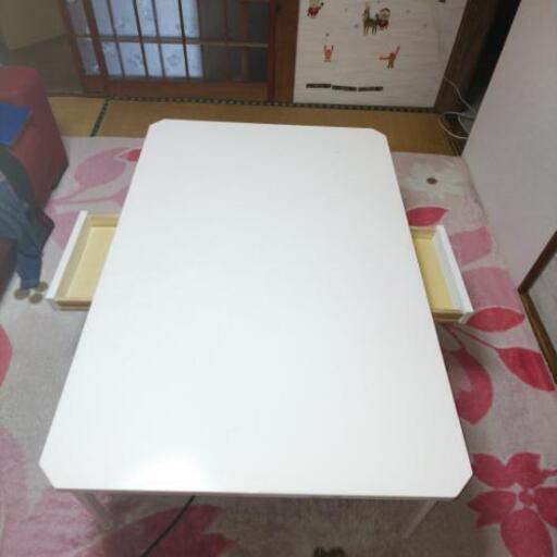 白いこたつテーブル