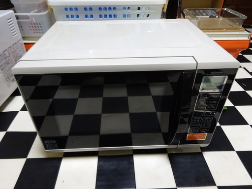 【リサイクルサービス八光　田上店　安心の１か月保証　配達・設置OK】　東芝 17L オーブンレンジ 石窯オーブン ER-K3-W アイボリーホワイト　2013年製