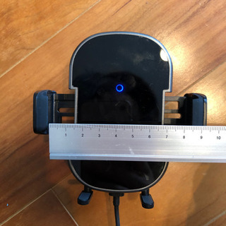 車載ホルダー　充電　全自動　スマホホルダー　ワイヤレス充電器の画像
