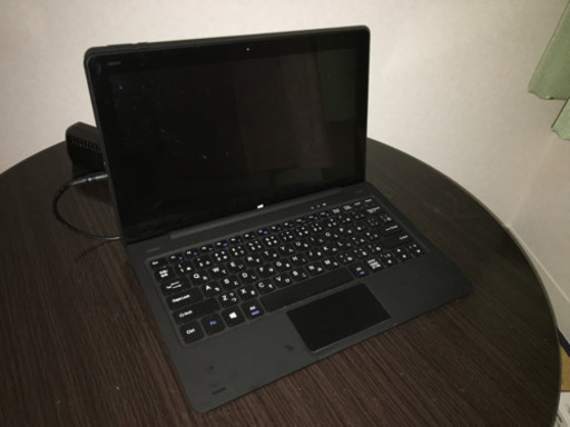 【取り引き中】タブレットとしても使用できるパソコン