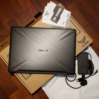 ゲーミングpc Asus TUF FX705D 17.3" FHD (米国版)の画像