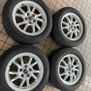 プリウスα純正ホイールタイヤ付き