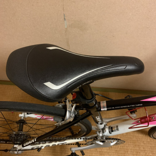 (受付再開)GIANT　defy3 2010年モデル　ロードバイク