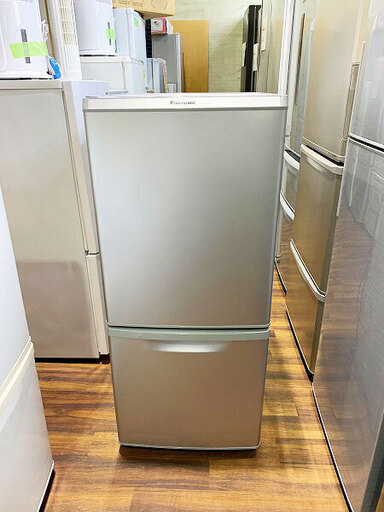 【苫小牧バナナ】2013年製 パナソニック/Panasonic 138L冷蔵庫 右開き NR-B146W-S シルバー系 １人暮らし向け 清掃済み