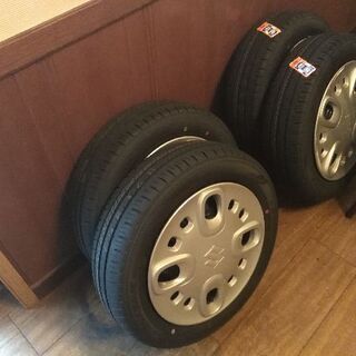 ほぼ新品の軽乗用車のタイヤです。の画像
