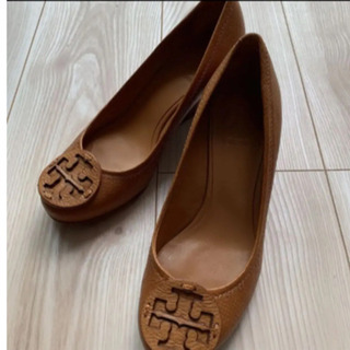 トリーバーチ　走れるパンプス
